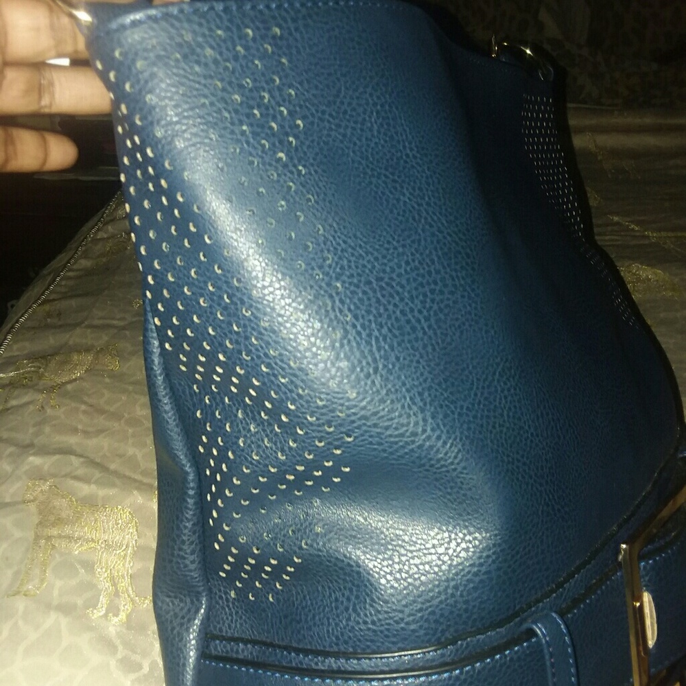 Purse - Picture 5 of 6